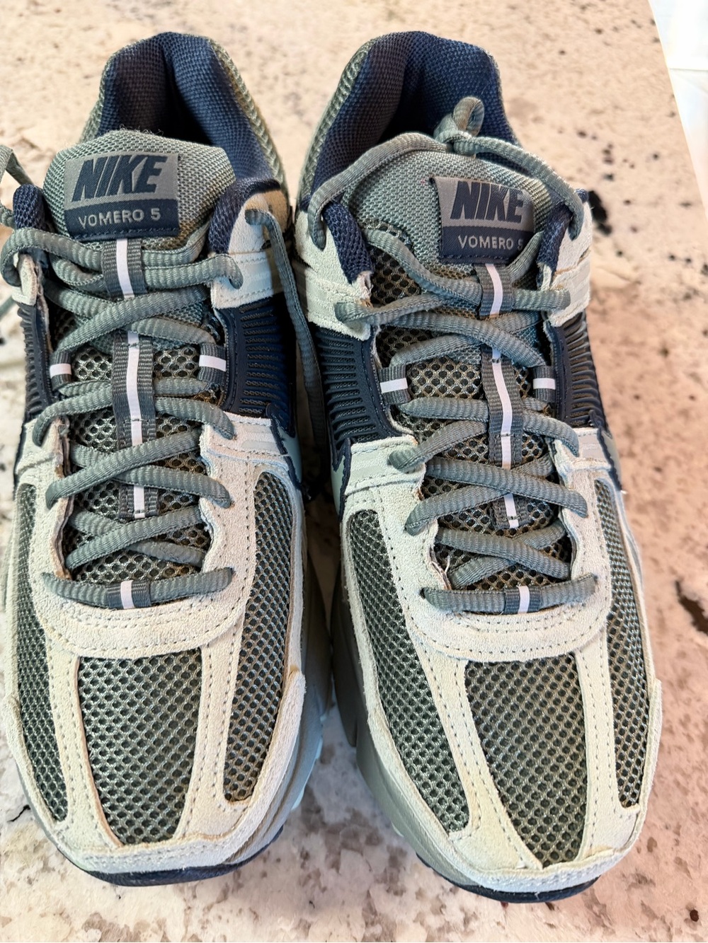 Nike Vomero 5 Mesh Sneakers - Light Gray & Navy